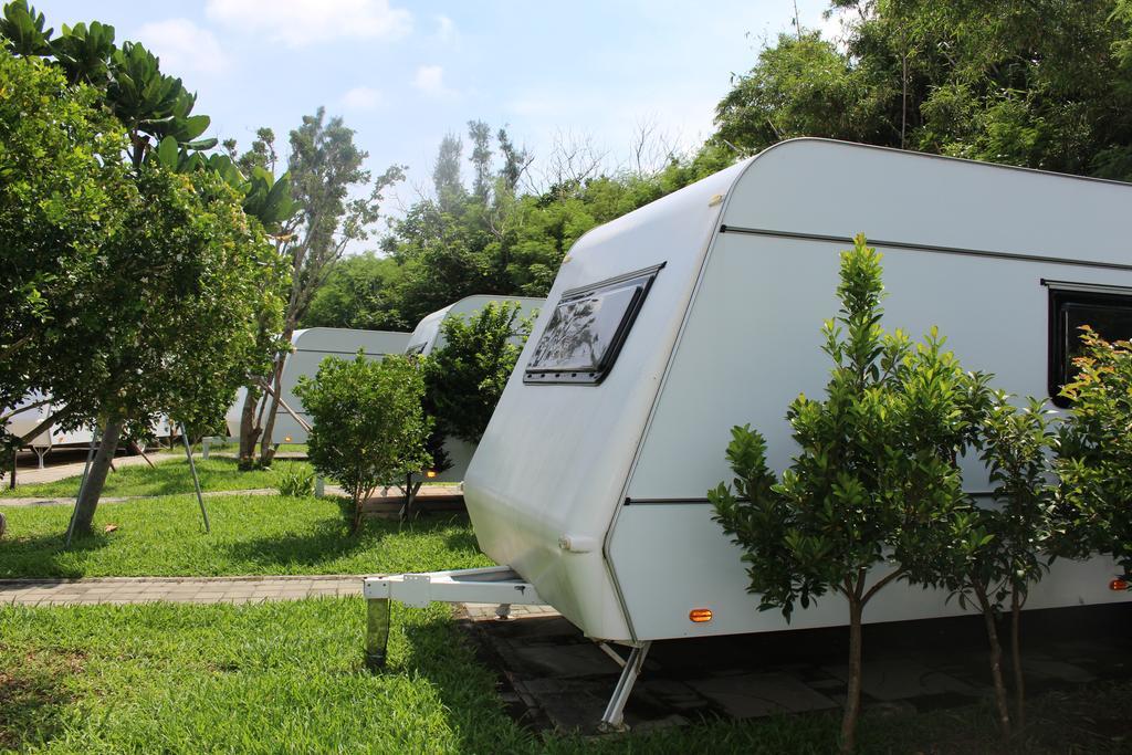 Kenting Houbihu Camping Car B&B Longshui Exterior foto